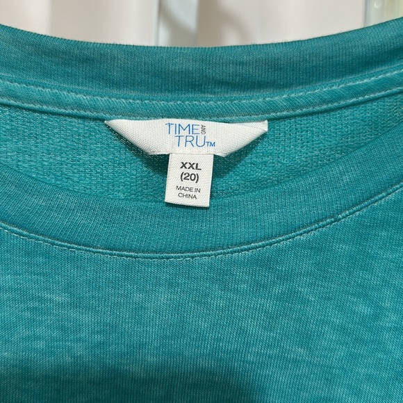 18. Time and Tru Dress - Picture 2 of 6